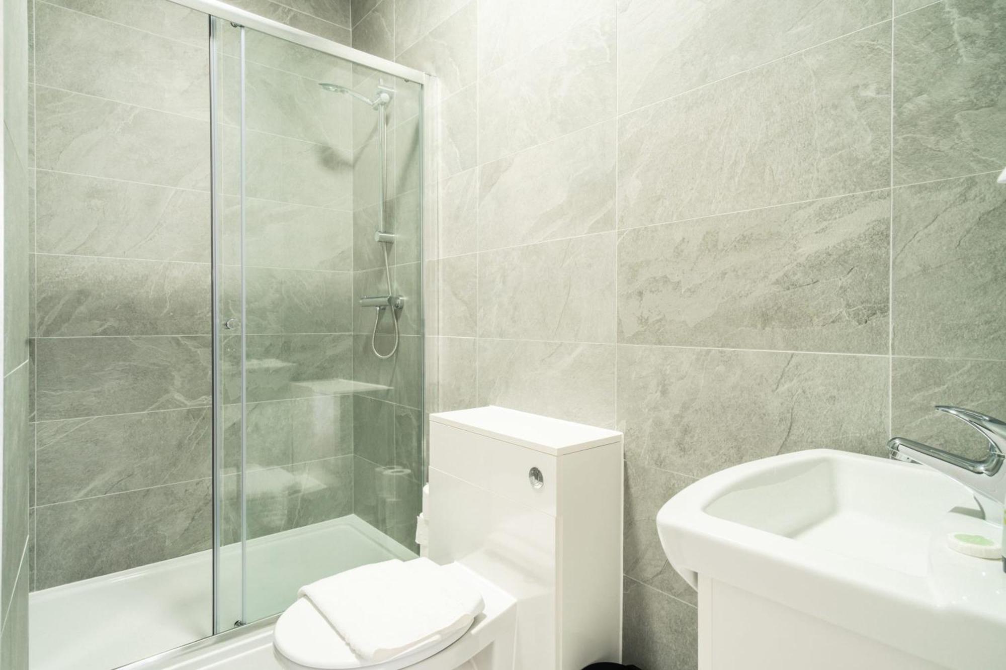 Stunning 1 Bedroom Apartment In Central Ливърпул Екстериор снимка